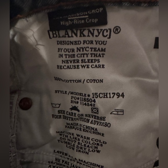 BlankNYC The Madison Crop - NWT - Size 29 - Picture 8 of 11